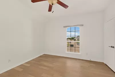 4304 Harpers Ferry Drive, Grand Prairie, TX 75052 - Photo 24