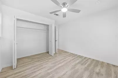 5748 Wimbleton Way, Fort Worth, TX 76133 - Photo 8
