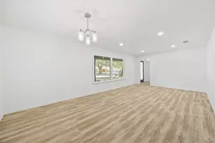 5748 Wimbleton Way, Fort Worth, TX 76133 - Photo 16