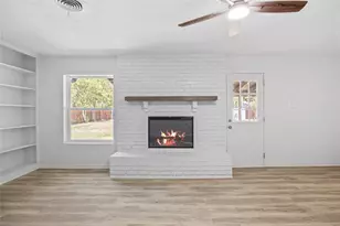 5748 Wimbleton Way, Fort Worth, TX 76133 - Photo 10