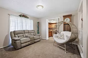 1822 Caldwell Dr, Garland, TX 75041 - Photo 10