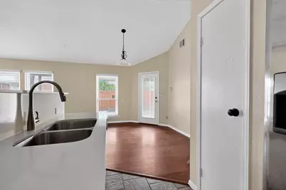 936 Sugarberry Drive, Coppell, TX 75019 - Photo 6