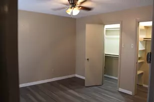 9022 Greenmound Ave, Dallas, TX 75227 - Photo 10