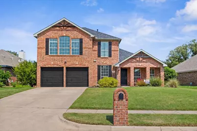 409 Springtree Road, Lake Dallas, TX 75065 - Photo 2