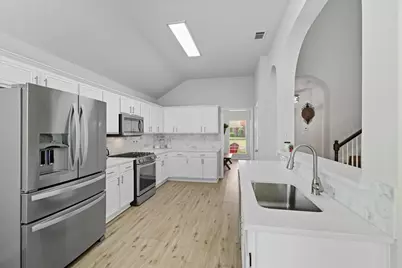 409 Springtree Road, Lake Dallas, TX 75065 - Photo 14