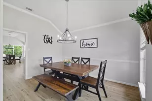 409 Springtree Rd, Lake Dallas, TX 75065 - Photo 8