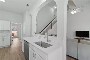 409 Springtree Rd, Lake Dallas, TX 75065 - Photo 16