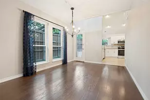2702 Duval Dr, Dallas, TX 75211 - Photo 6