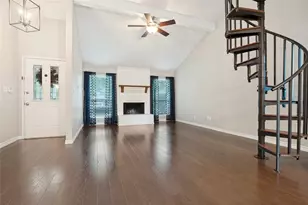 2702 Duval Dr, Dallas, TX 75211 - Photo 2