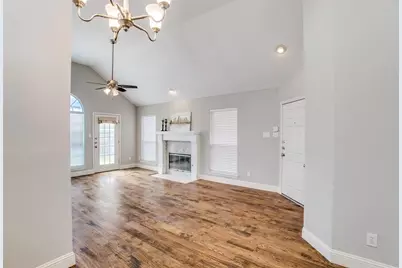 2103 Amherst Drive, Lewisville, TX 75067 - Photo 4
