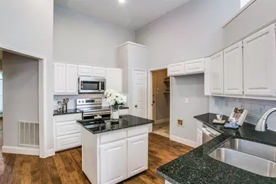 2103 Amherst Drive, Lewisville, TX 75067 - Photo 6
