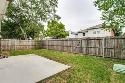 2103 Amherst Drive, Lewisville, TX 75067 - Photo 16