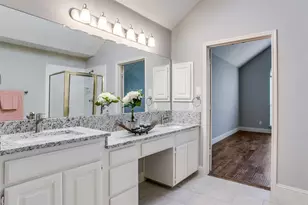 2103 Amherst Dr, Lewisville, TX 75067 - Photo 10