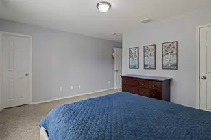 8570 Bearden Ln, Dallas, TX 75227 - Photo 16