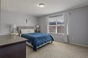 8570 Bearden Ln, Dallas, TX 75227 - Photo 14