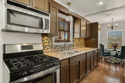 2510 W Jefferson Boulevard, Dallas, TX 75211 - Photo 10