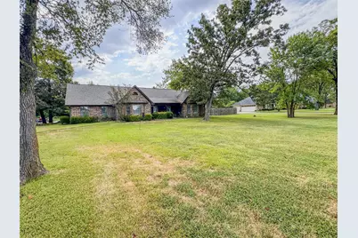 204 Briarwood Street, Sulphur Springs, TX 75482 - Photo 34