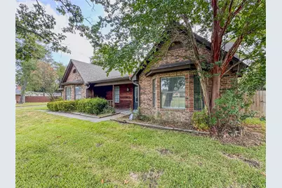 204 Briarwood Street, Sulphur Springs, TX 75482 - Photo 2