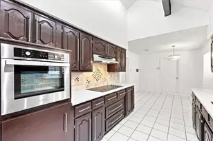 8721 Flint Falls Dr, Dallas, TX 75243 - Photo 22