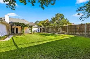 8721 Flint Falls Dr, Dallas, TX 75243 - Photo 36