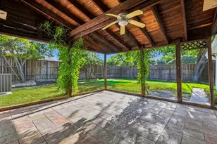 8721 Flint Falls Dr, Dallas, TX 75243 - Photo 24