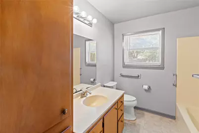 603 E Market Street, Mabank, TX 75147 - Photo 16