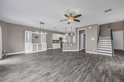 399 Teague Drive, Lewisville, TX 75067 - Photo 2