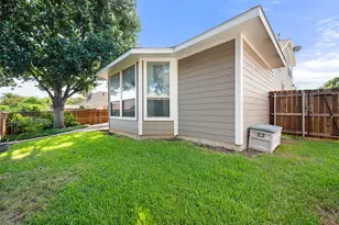 2405 Moon Dance Ct, Arlington, TX 76001 - Photo 32