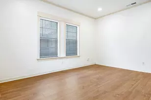 714 S Winnetka Ave, Dallas, TX 75208 - Photo 4