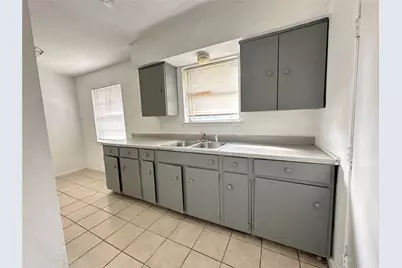 4916 McDougal Street, Greenville, TX 75401 - Photo 2