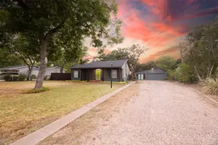 1800 Carl St, Fort Worth, TX 76103 - Photo 1