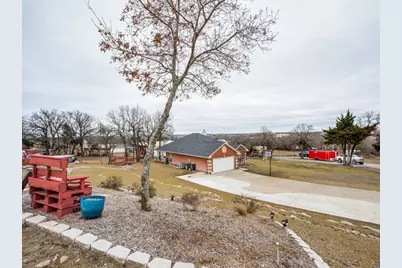 136 Alyssa Court, Weatherford, TX 76085 - Photo 2