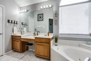 136 Alyssa Ct, Weatherford, TX 76085 - Photo 16