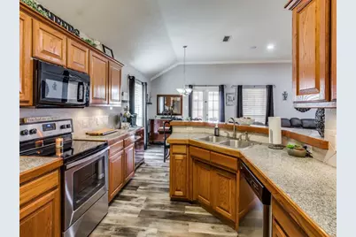 136 Alyssa Court, Weatherford, TX 76085 - Photo 10