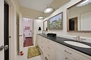 860 N Bailey Ave, Fort Worth, TX 76107 - Photo 22