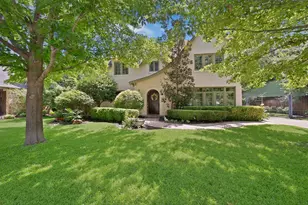 860 N Bailey Ave, Fort Worth, TX 76107 - Photo 2
