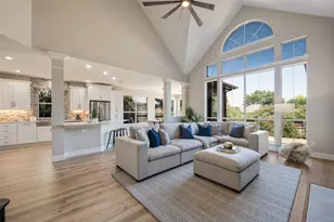 2710 Cobblestone Dr, Grapevine, TX 76051 - Photo 4