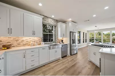 2710 Cobblestone Drive, Grapevine, TX 76051 - Photo 8