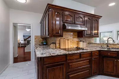 2221 Hidden Woods Court, Arlington, TX 76006 - Photo 10