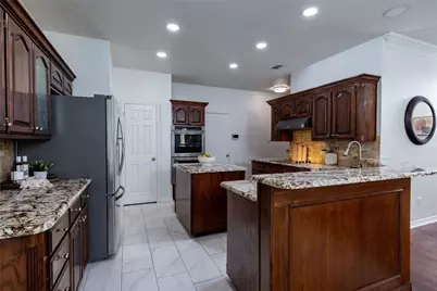2221 Hidden Woods Court, Arlington, TX 76006 - Photo 12