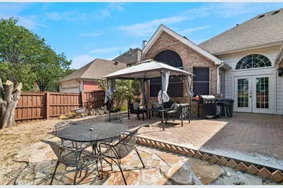 305 Andre Drive, Irving, TX 75063 - Photo 28