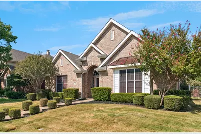 305 Andre Drive, Irving, TX 75063 - Photo 2