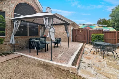 305 Andre Drive, Irving, TX 75063 - Photo 30