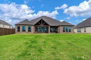 612 Ambergate Dr, Shady Shores, TX 76208 - Photo 2