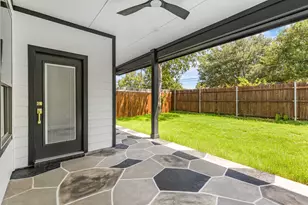 406 SW 16th St, Grand Prairie, TX 75050 - Photo 24