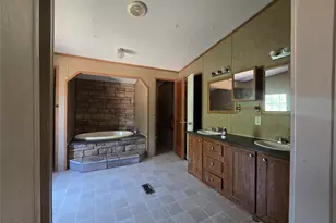 3003 Hilltop Rd, Granbury, TX 76048 - Photo 4