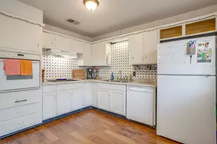 2102 SE 10th St, Mineral Wells, TX 76067 - Photo 8