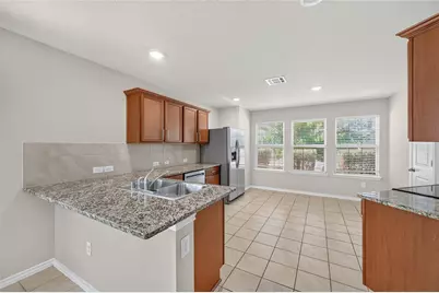 1518 Illinois Avenue, Lancaster, TX 75134 - Photo 6