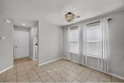 1518 Illinois Avenue, Lancaster, TX 75134 - Photo 10