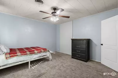 206 E Summit Avenue, Electra, TX 76360 - Photo 20